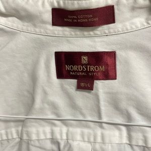 Made in Honk Kong, never worn, white perfect for any professional event!